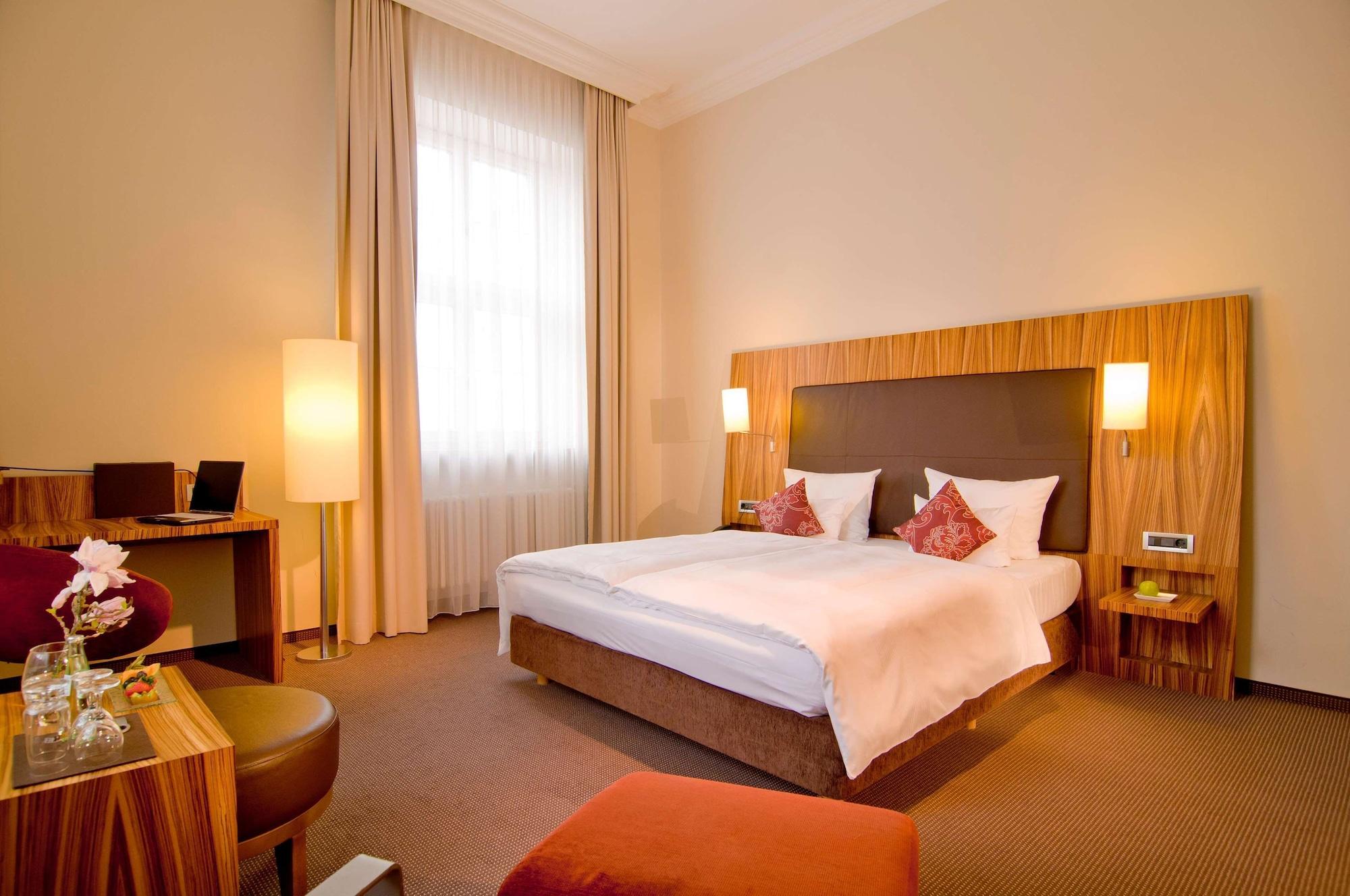 Herzogshof - Boutique-Hotel Am Dom Regensburg Ngoại thất bức ảnh
