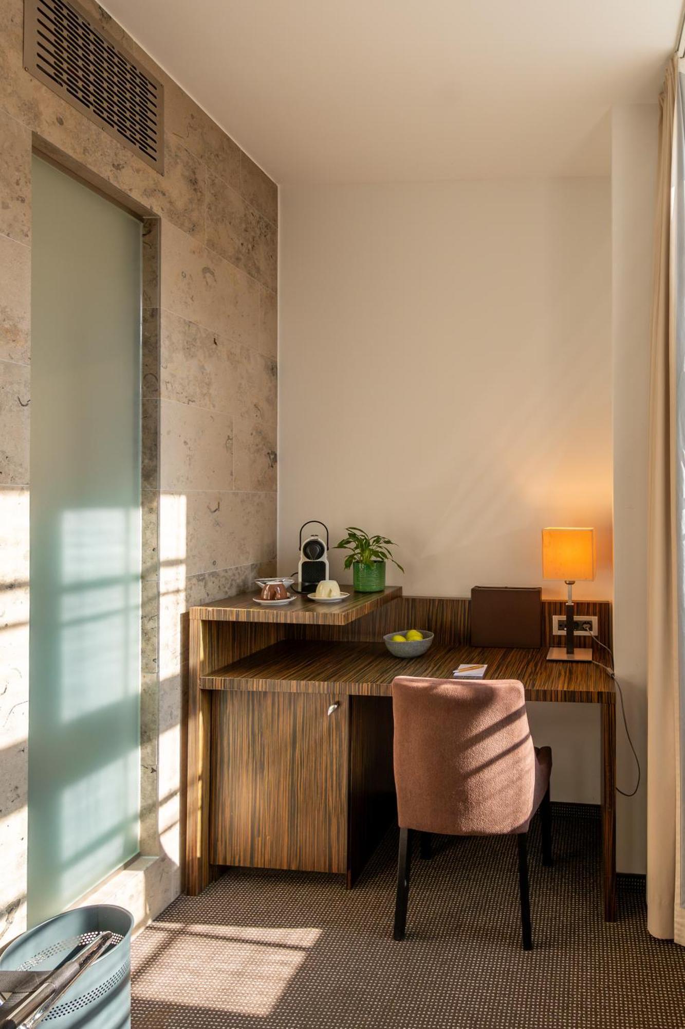 Herzogshof - Boutique-Hotel Am Dom Regensburg Ngoại thất bức ảnh