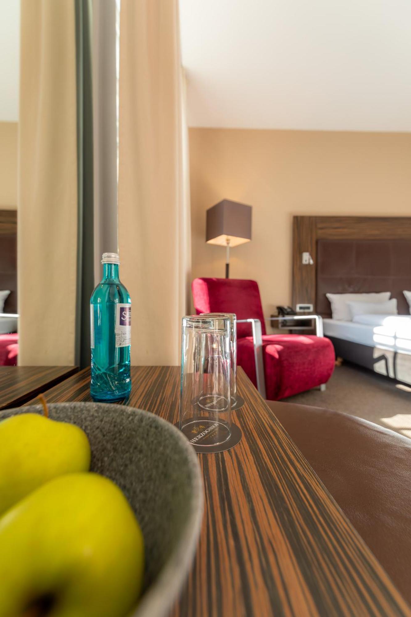 Herzogshof - Boutique-Hotel Am Dom Regensburg Ngoại thất bức ảnh