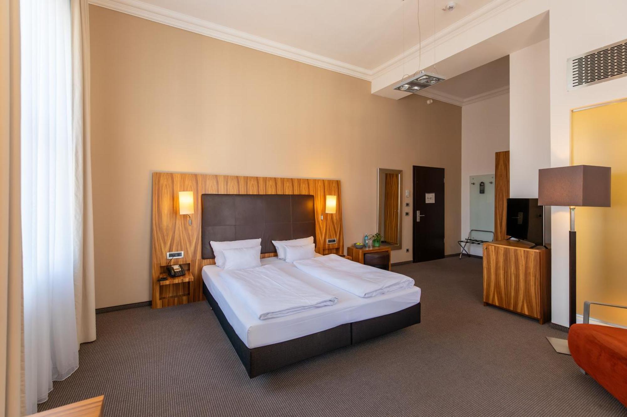 Herzogshof - Boutique-Hotel Am Dom Regensburg Ngoại thất bức ảnh