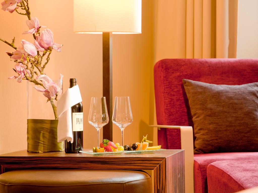Herzogshof - Boutique-Hotel Am Dom Regensburg Phòng bức ảnh